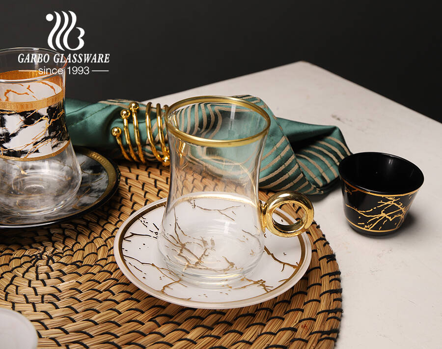 Conjunto de chá turco dourado