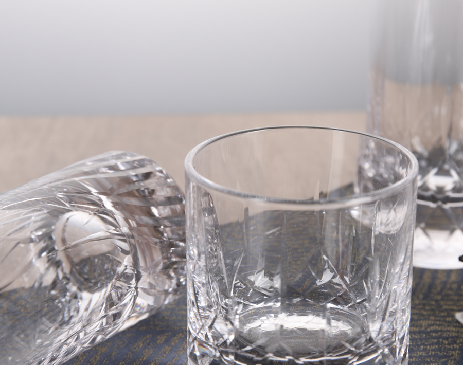 crystal clear heavy base high quality whiskey glass MOQ 3000pcs