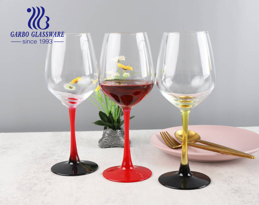 Charming Glass Wine Matini Glass Cup with Flat Bottom Stem Glasses with  Rainbow Color - China Wine Glass Goblet and Juice Cup Goblet price