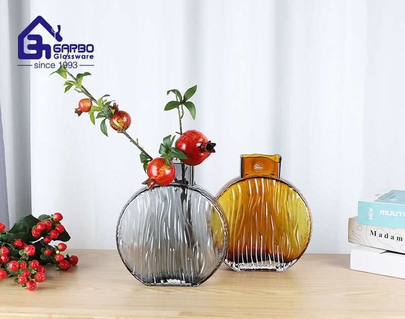 Handmade Glass vase 1pc in color box small MOQ  wholesale price