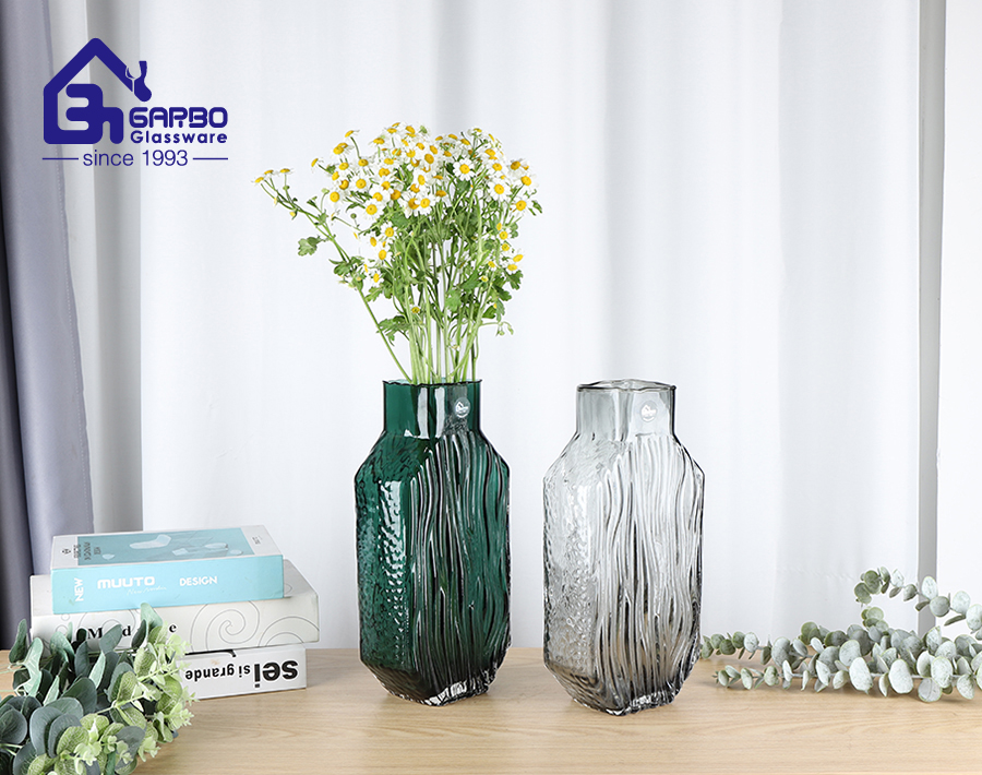 The Trend of Handmade Glass Flower Vases