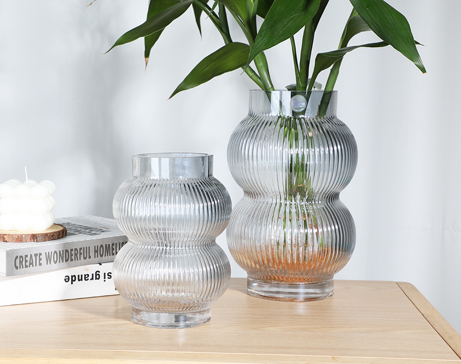 High-end glass vase for European and American market