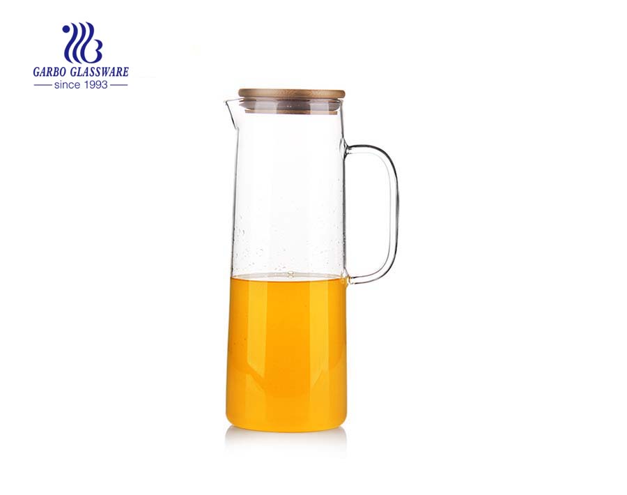 1.7L Glass Water Pitcher With Handle Bamboo Lid Heat Resistant