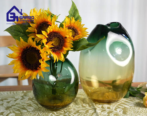 Green color heavy base hand made glass flower vase wholesale
