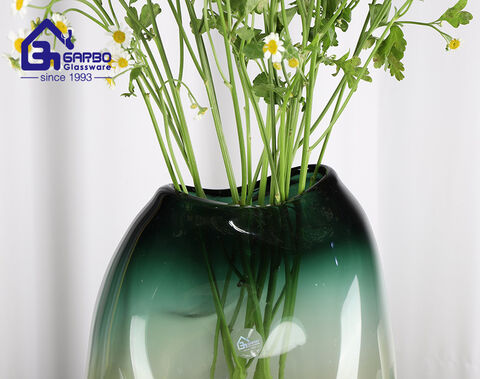 Green color heavy base hand made glass flower vase wholesale