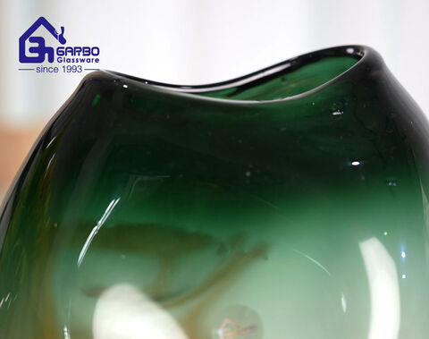 Green color heavy base hand made glass flower vase wholesale