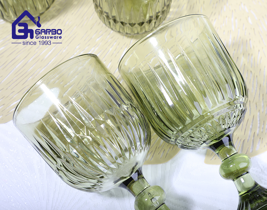 Luxury Green Color Glass Cup for Wine and Beverage