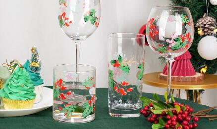 Why the Christmas Decal Design Glass Cup Series are popular?