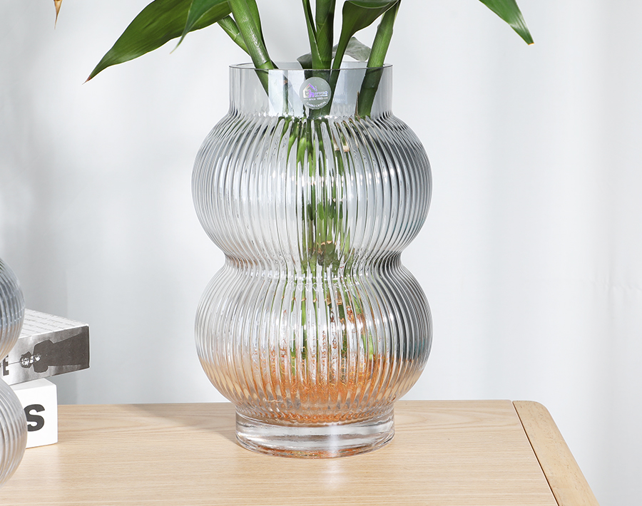 High-end glass vase for European and American market