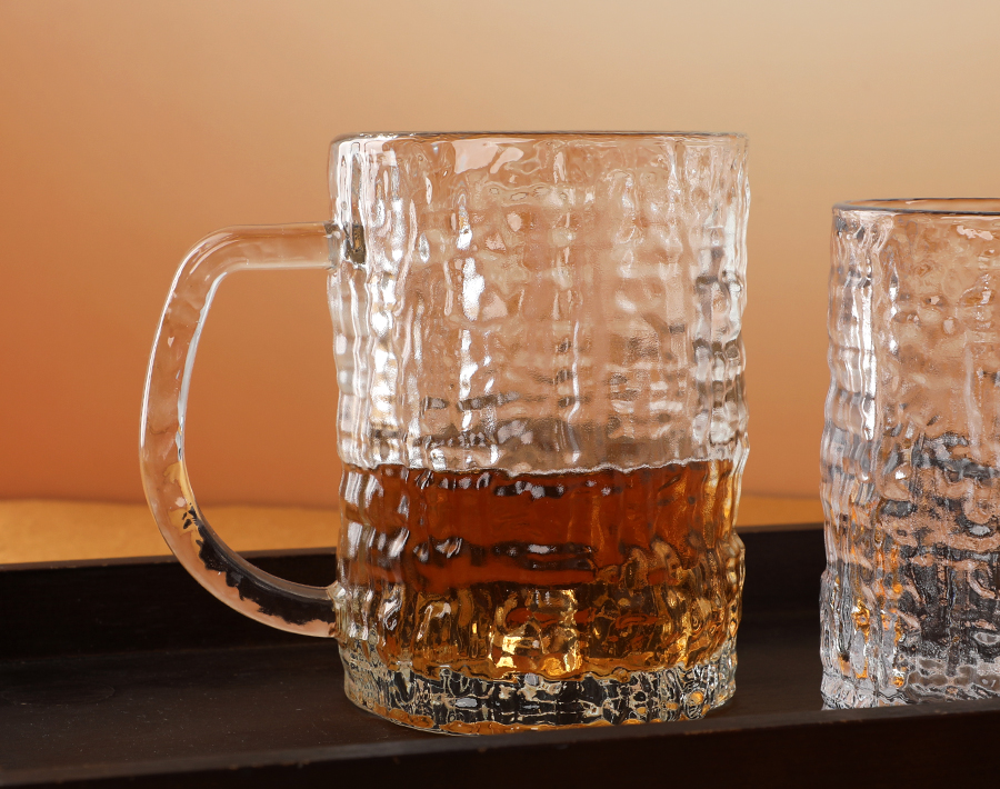 Small MOQ new glass beer mug with Bark pattern designs